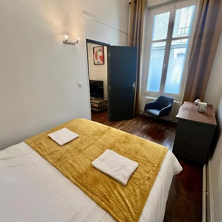 Apartament Spacieux T2 Centre Ville De Poitiers *
